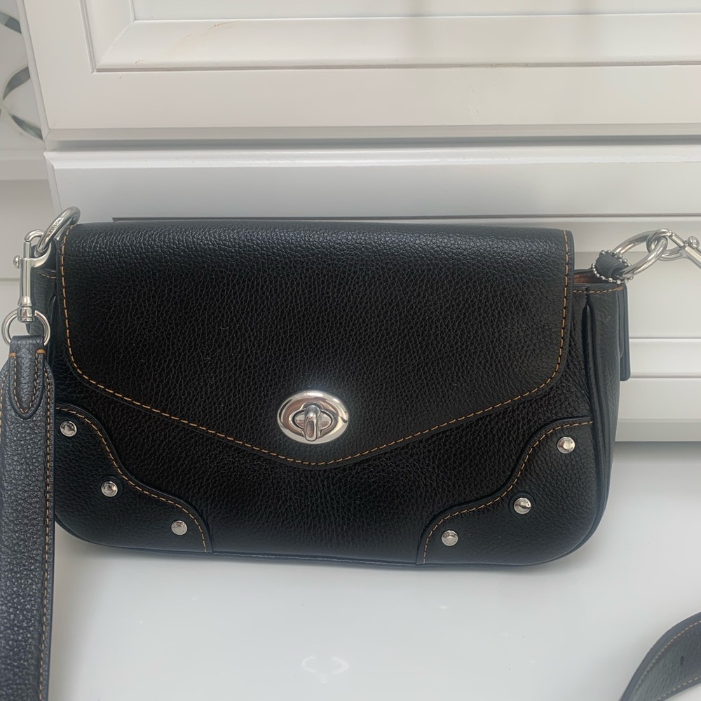 Authentic Coach black leather crossbody Mint!